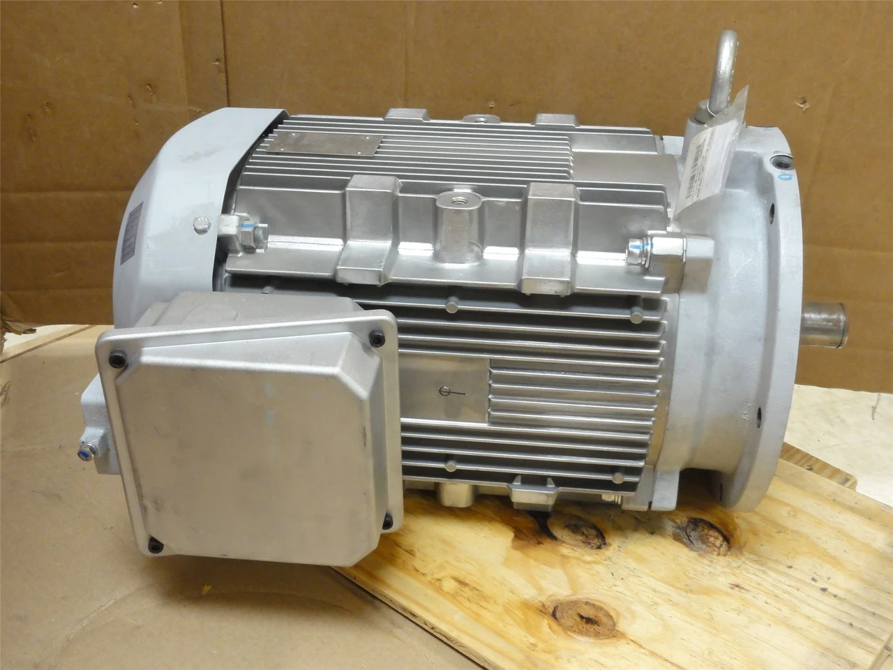 Sumitomo TX-FXPA; Motor; 15HP; 230/460VAC; 1770RPM; 3PH; 60HZ
