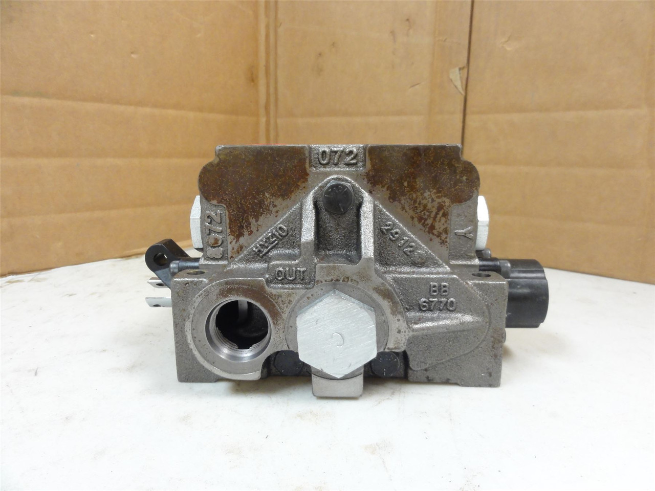 Bright Co-op 81000085; Manual Hand Valve Body Assembly