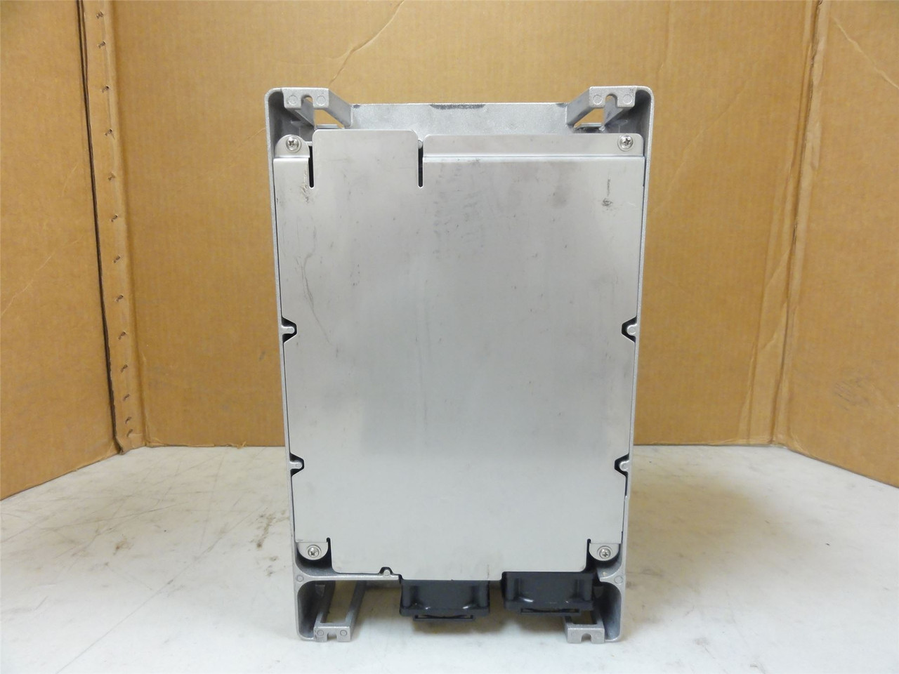 Allen-Bradley 20AD022A3AYNANC0; AC Drive 15HP 432-528VAC In