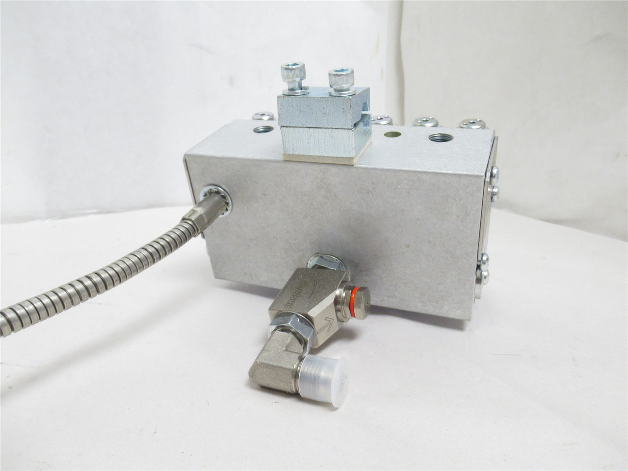 Nordson 8527700; SolidBlue 06-T Glue Gun Assembly 240VAC