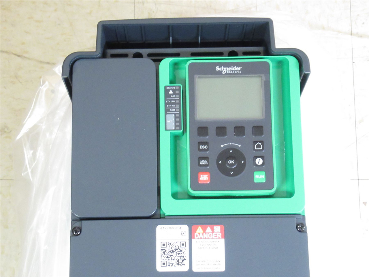 Schneider ATV630D30N4; Altivar AC Drive; 40HP; 380-480VAC
