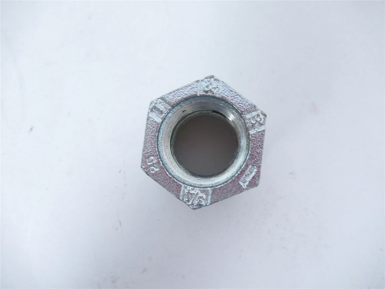 T and B unknown; Coupling 3/4"