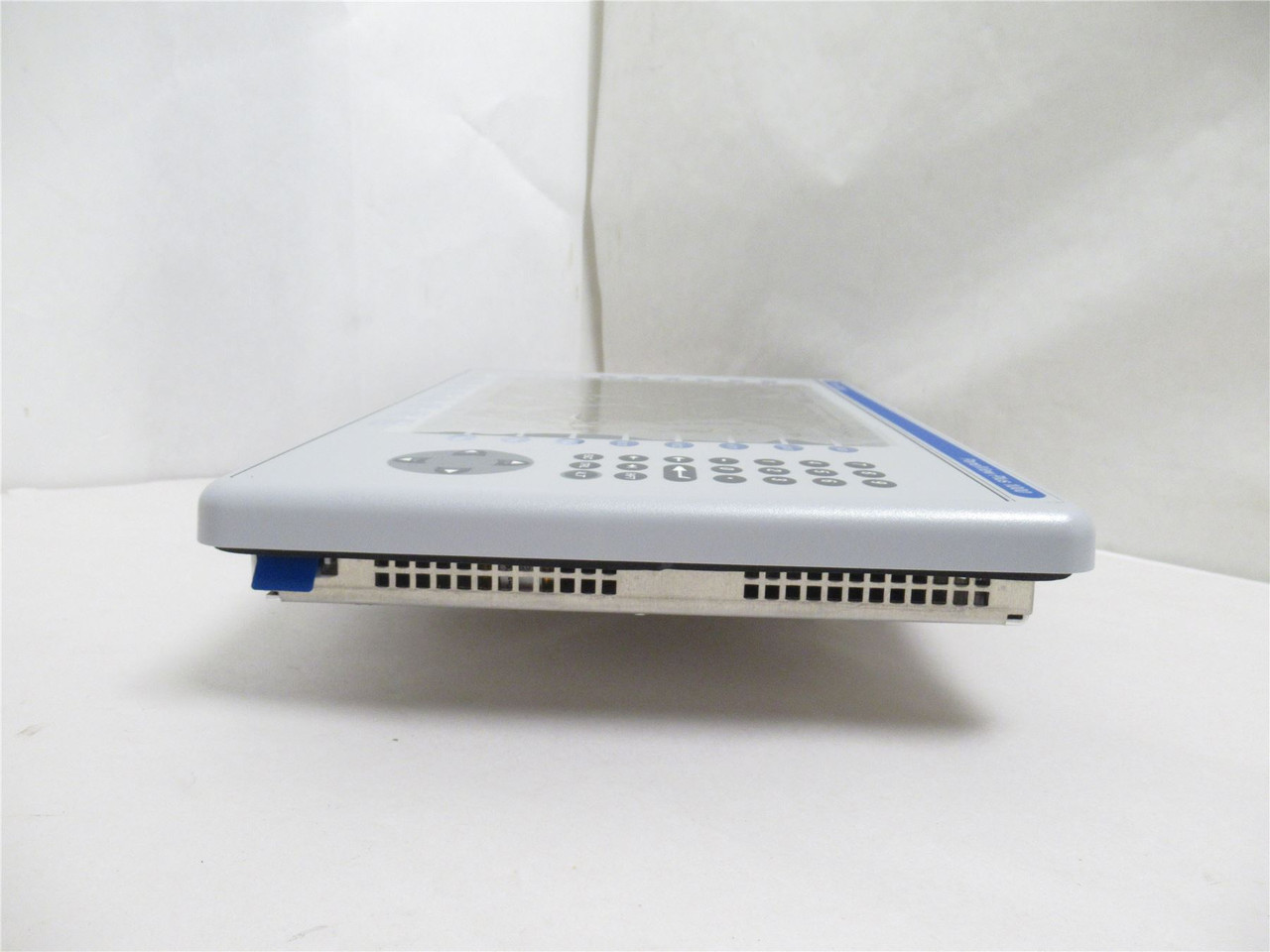 Allen-Bradley 2711P-B10C4D8; Color Operator Terminal; 10.4"