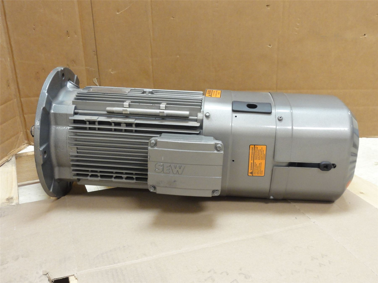 SEW DRN132S4/BE11HR/FG/ES7S/DH; Brake-Motor 7-1/2HP 230/460VAC