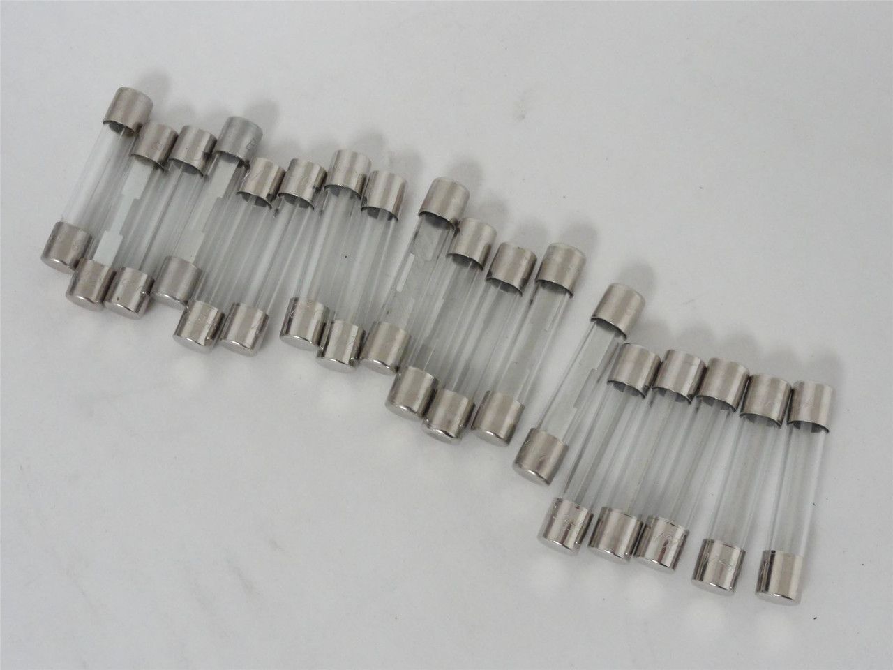 Buss SFE-20; Lot-18 Fuses; 20A; 32V