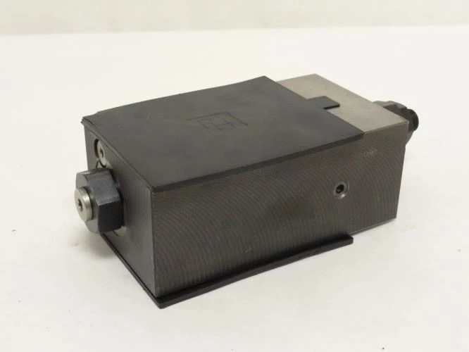 Parker PRM3AA07SNS-51; Sandwich Valve; 5000PSI