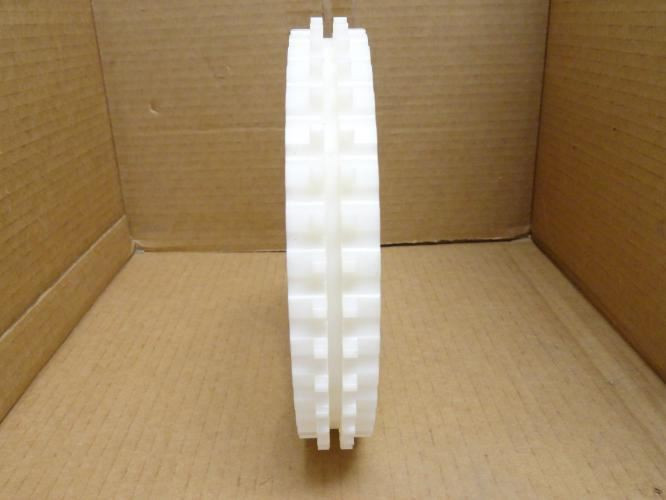 KVP M12S40XDR08MACMP; Conveyor Sprocket # 070; 4-7/16"ID