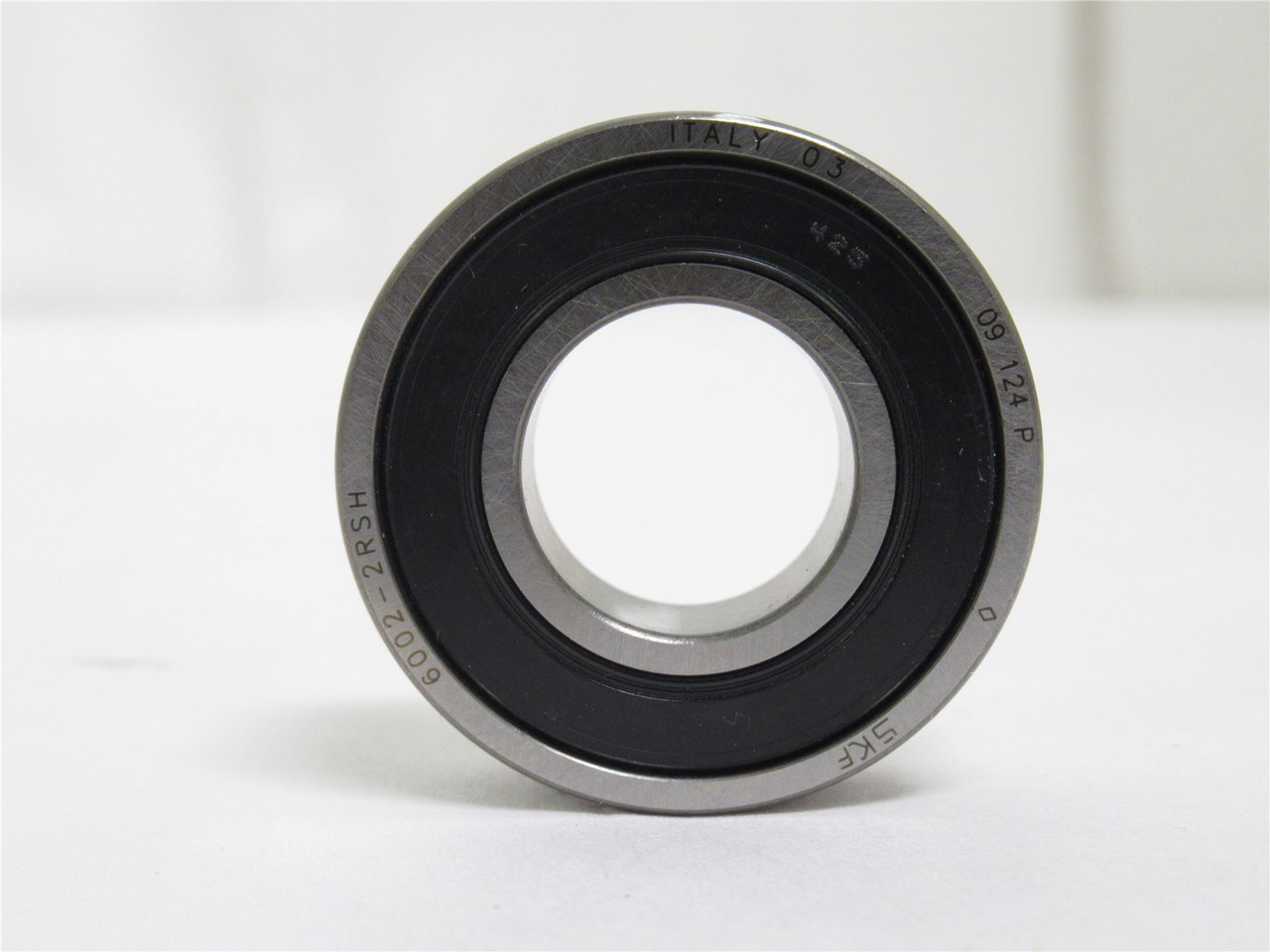 SKF 6002-2RSH; Ball Bearing 15mmID x 32mmOD x 9mm Wide