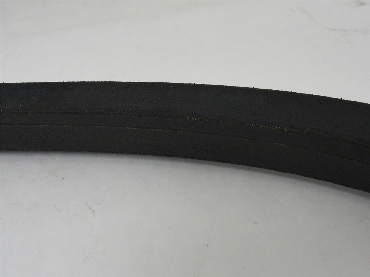 Continental C85; V-Belt; 89" Outside Length; 7/8" Top Width