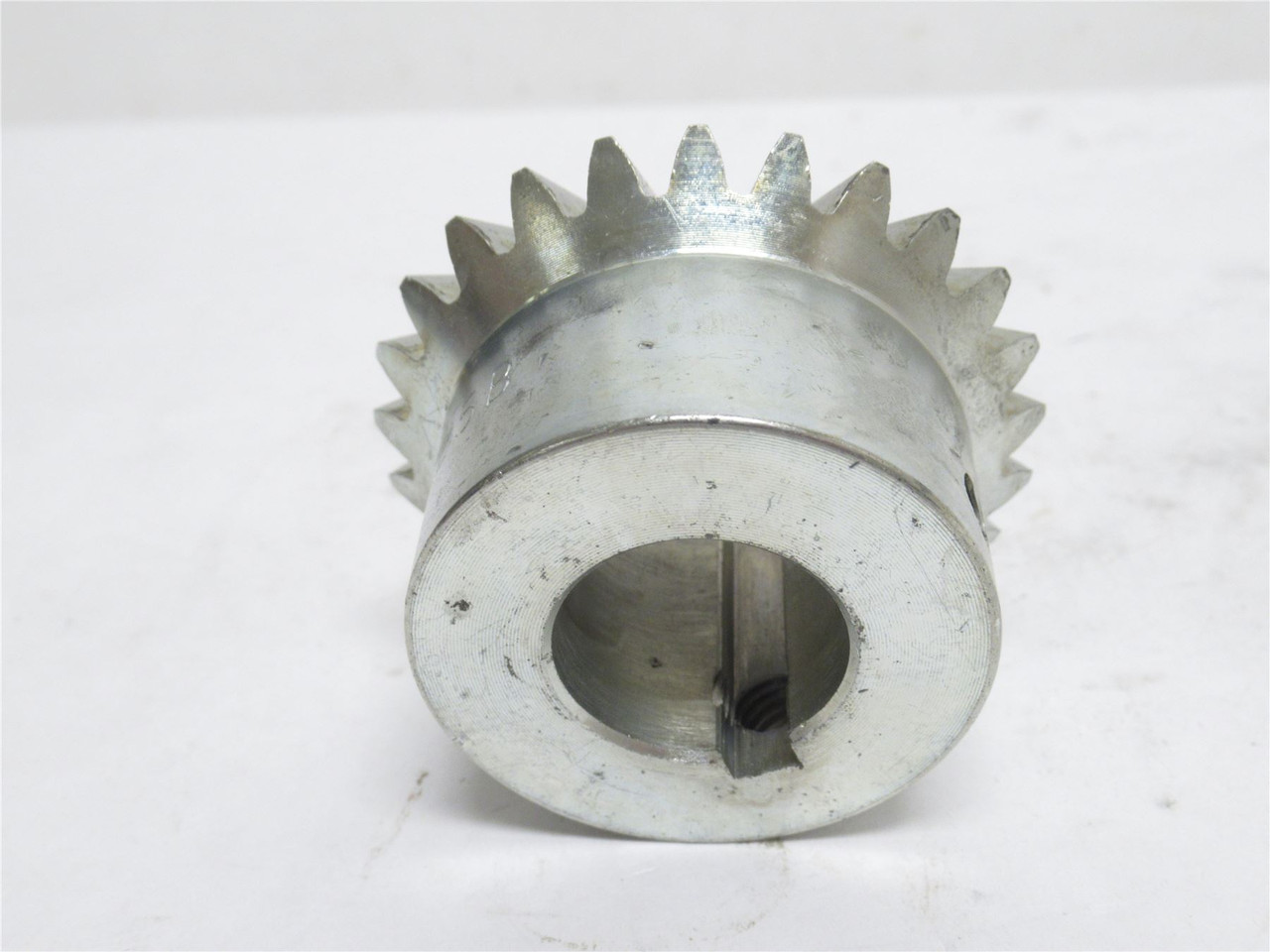 Martin HMK1025B; Straight Tooth Miter Gear 10DP; 25T; 1" Bore