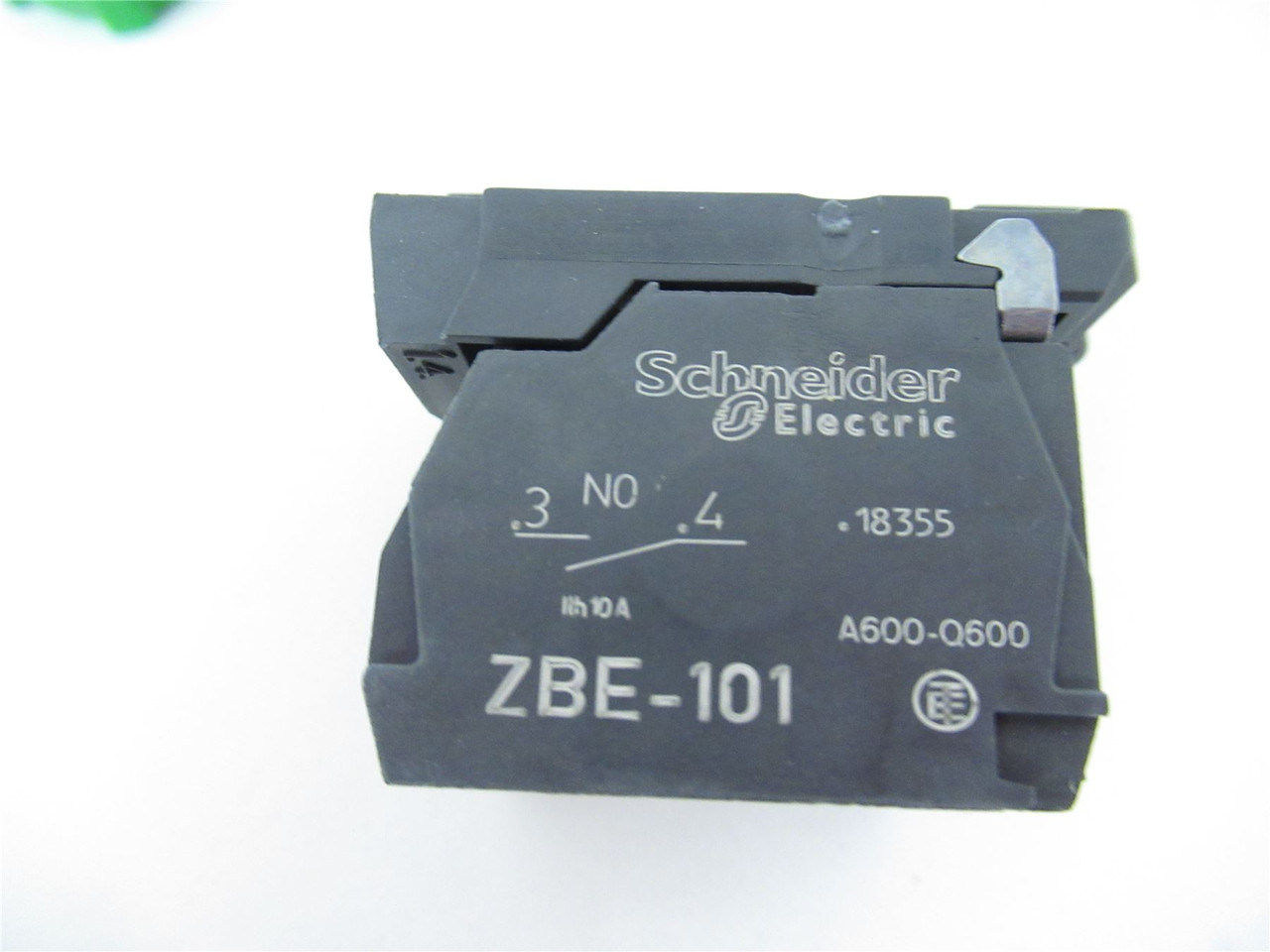 Schneider XB5AT845; Emergency Stop Switch;Pull-Reset;Red 40mm