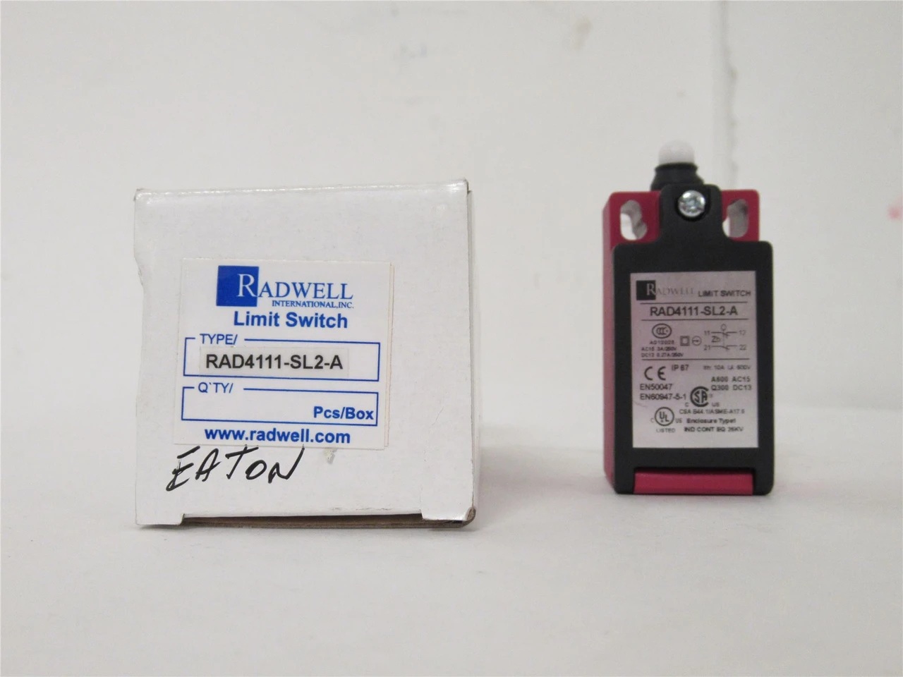 Radwell RAD4111-SL2-A; Limit Switch; 250V; 3A; 1/2"NPT