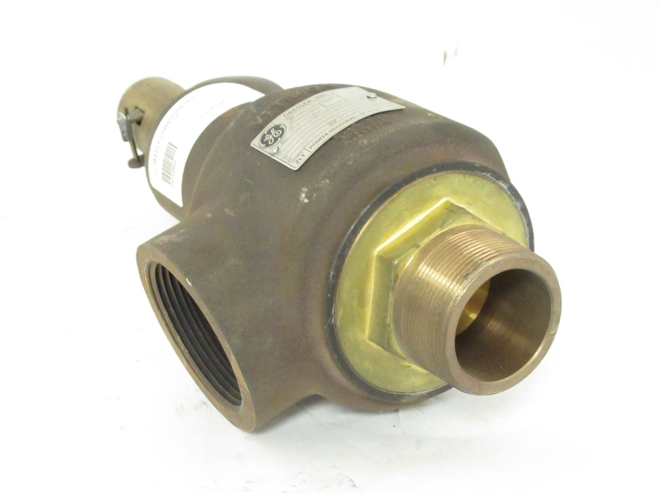 Dresser 1543J-21; Relief Valve; 140PSI; 2"MNPT x 2-1/2"FNPT
