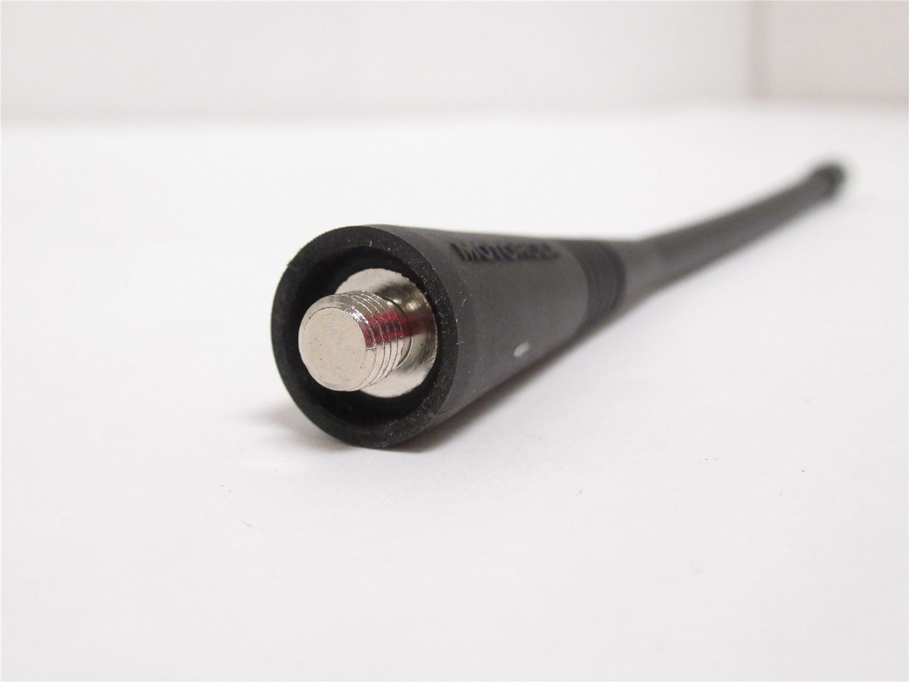 Motorola NAE6483AR; Wideband 6.5" UHF Flexible Whip Antenna