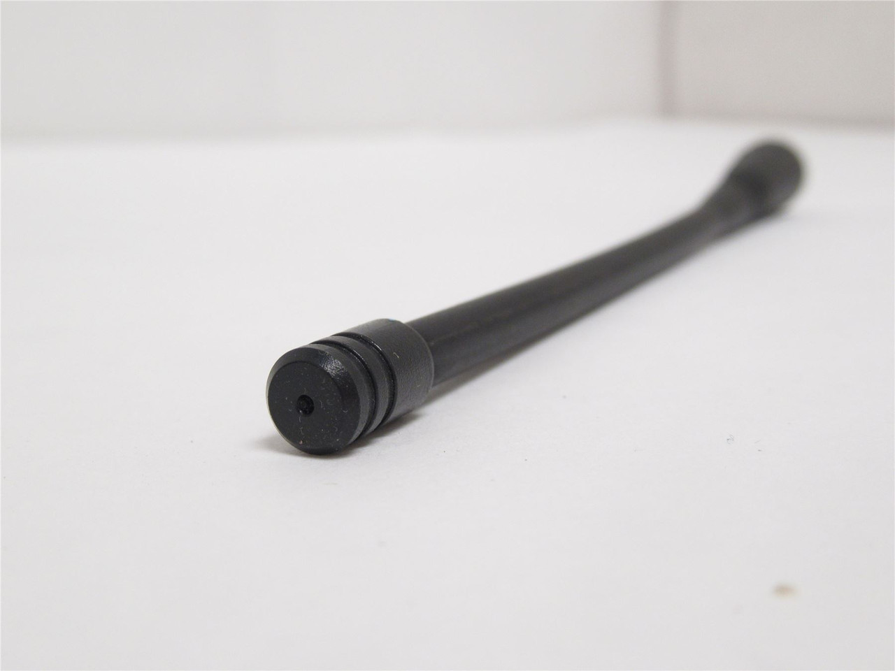 Motorola NAE6483AR; Wideband 6.5" UHF Flexible Whip Antenna