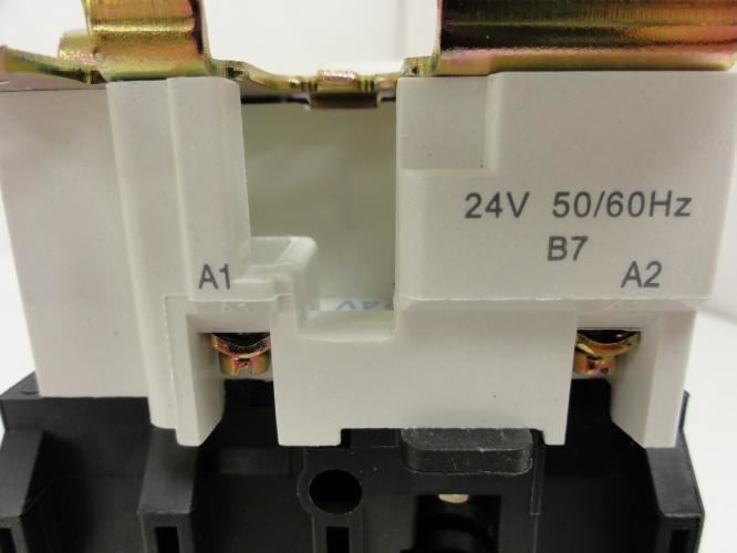 Dayton 2UXU7; IEC Contactor 50A 4P 600V Max; Coil: 24V