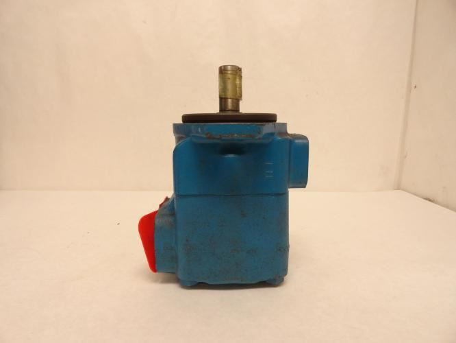 Hyster HY530282; Hydraulic Motor; Shaft: 7/8" OD x 2-1/4" Long