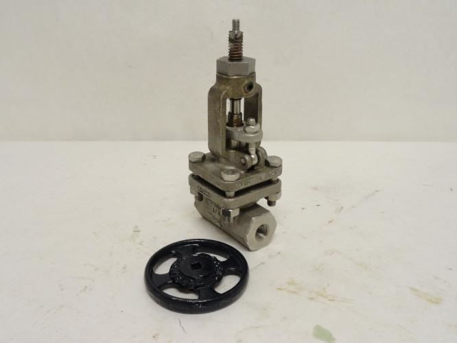 Powell Valve 215499; Bolted Bonnet Gate Valve 1/4NPT; SS-CF8M