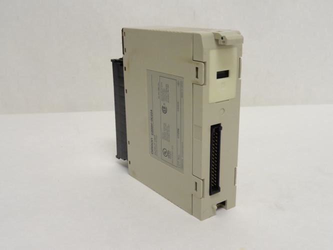 Omron C200H-OC224; Output Module; 250VAC; 2A; 16-Point