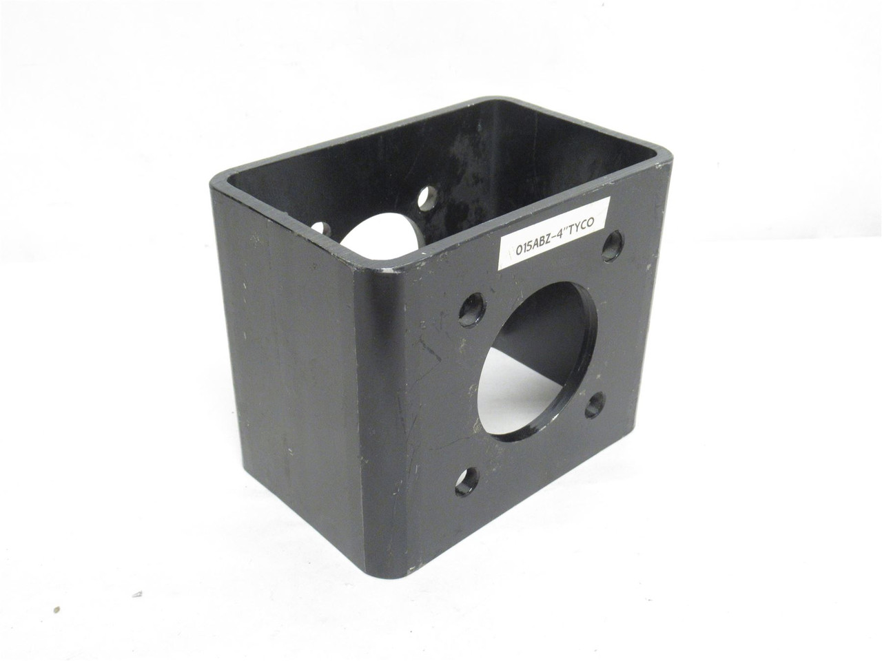 Tyco 015ABZ-4; Servo-Motor Bracket; 4-Bolt; 6" Long; 4" Wide