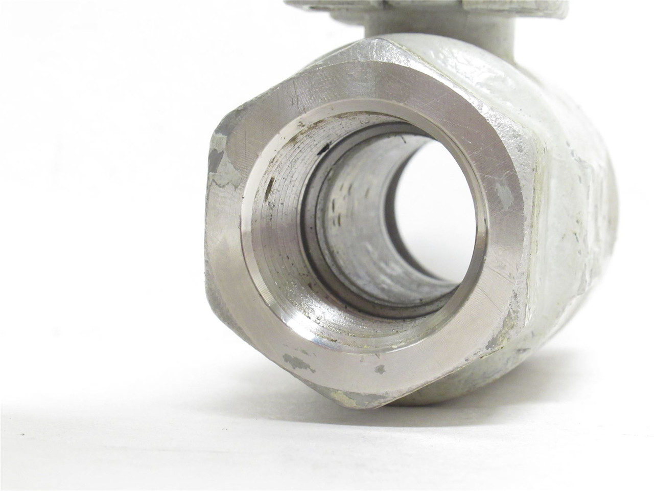 Industry-Std 796A78; Manual Two-Way Ball Valve; 1NPT; 2000WOG