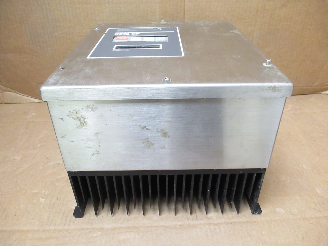 Lenze M14100E; Frequency Inverter; SS; 10HP; 400/480VAC; 3PH