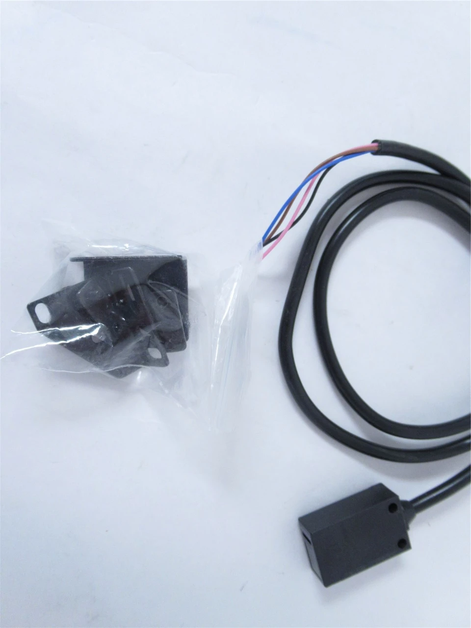 Keyence PZ-51RP; Photoelectric Thru Beam; 12-24 VDC; PNP
