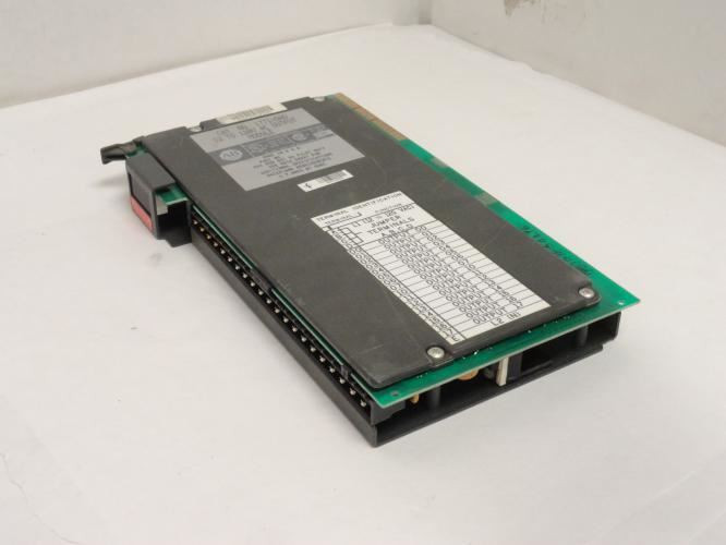 Allen-Bradley 1771-OAD; Output Module 12-120VAC; 8A