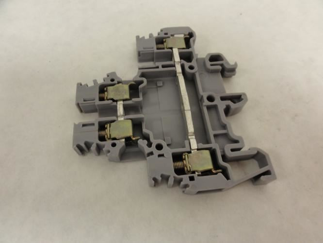 Entrelec M4/602; Lot-5 Contact Blocks; 20A; 600VAC
