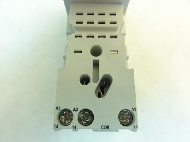 ABB CR-M4LS; Relay Socket; 12A; 300VAC