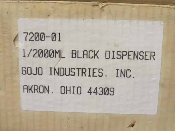Gojo 7200-01; Manual Liquid Soap Dispenser Wall-Mount; Black