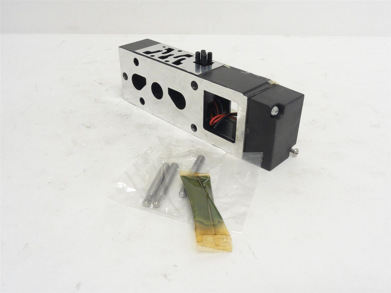 Parker PS341152CBP; Pneumatic Manifold Kit