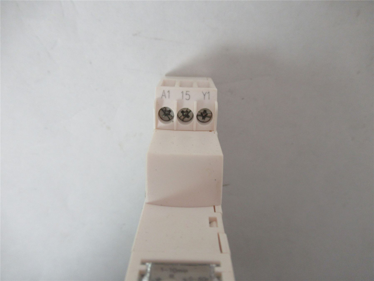 Schneider RE17CMU; Timer Off Delay 24VDC 240VAC