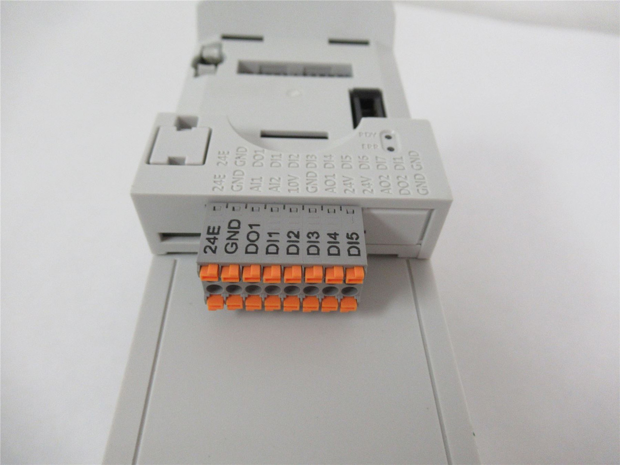 Lenze I55AE211F1A0100025; AC Drive 1-1/2HP 400–480VAC
