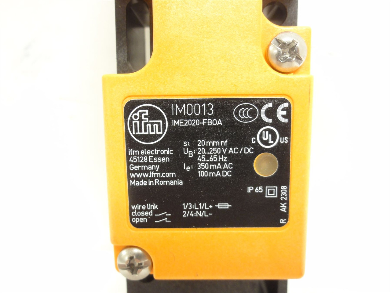 ifm IM0013; Inductive Proximity Sensor; 20-250VAC/DC; 2-Wire
