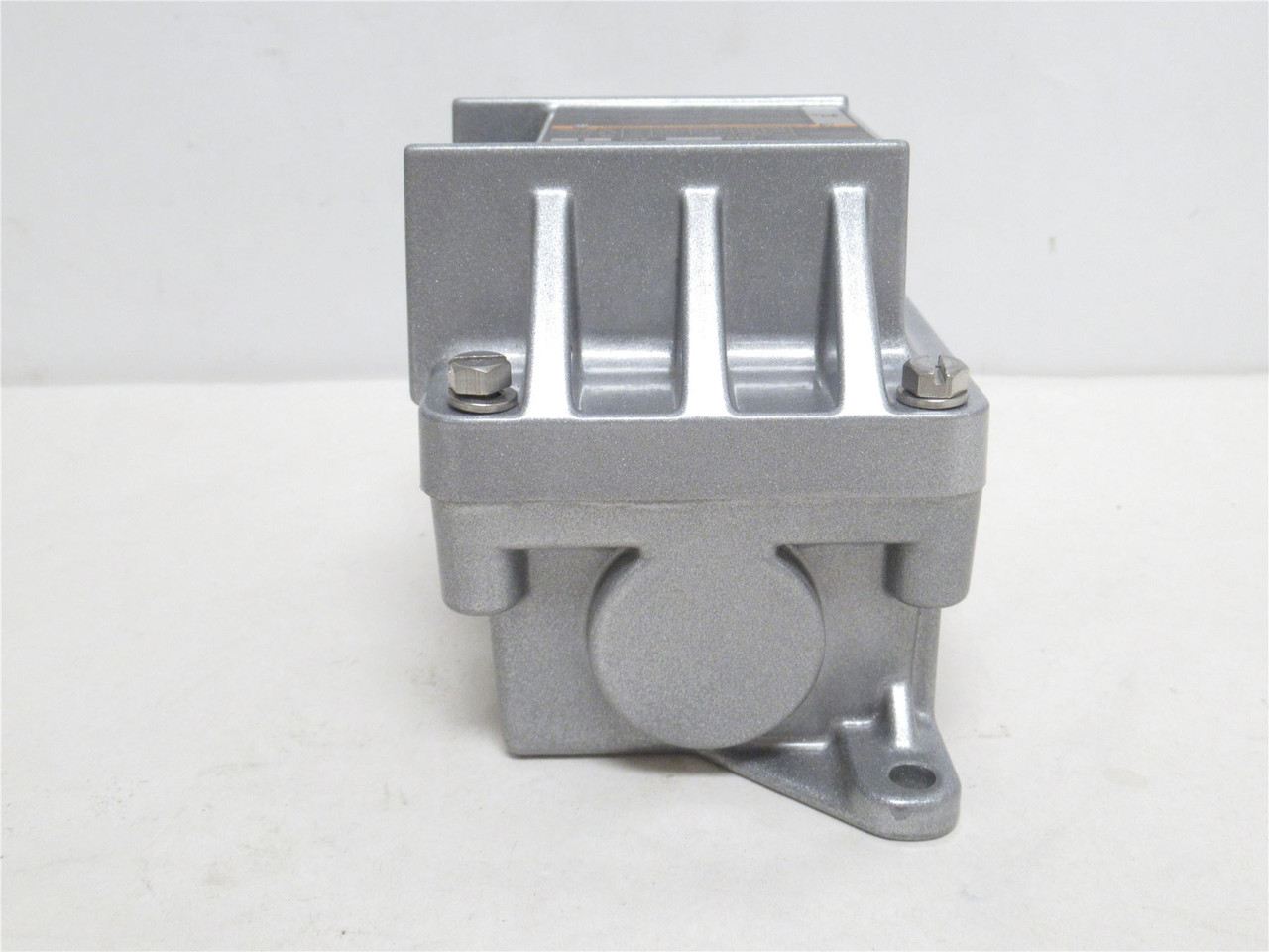Square D 2510FR1; Manual Starter; 16A; 1P; 277VAC