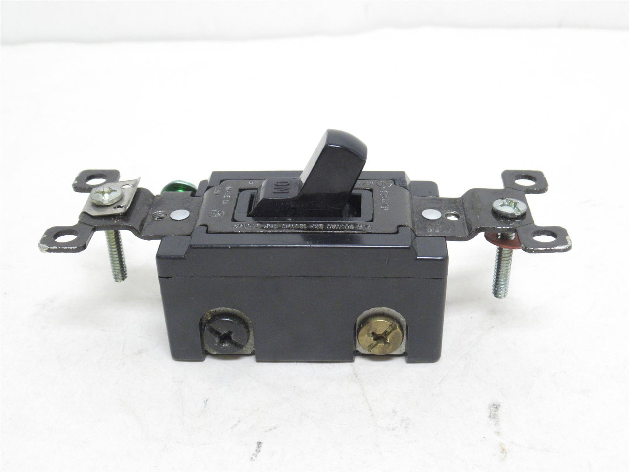 Eaton B230AN; Manual Motor Toggle Switch; 2-Pole