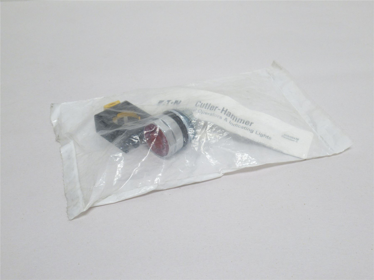 Eaton EM22N2; Illuminated Push-Button; Flush; Amber; 22.5mm