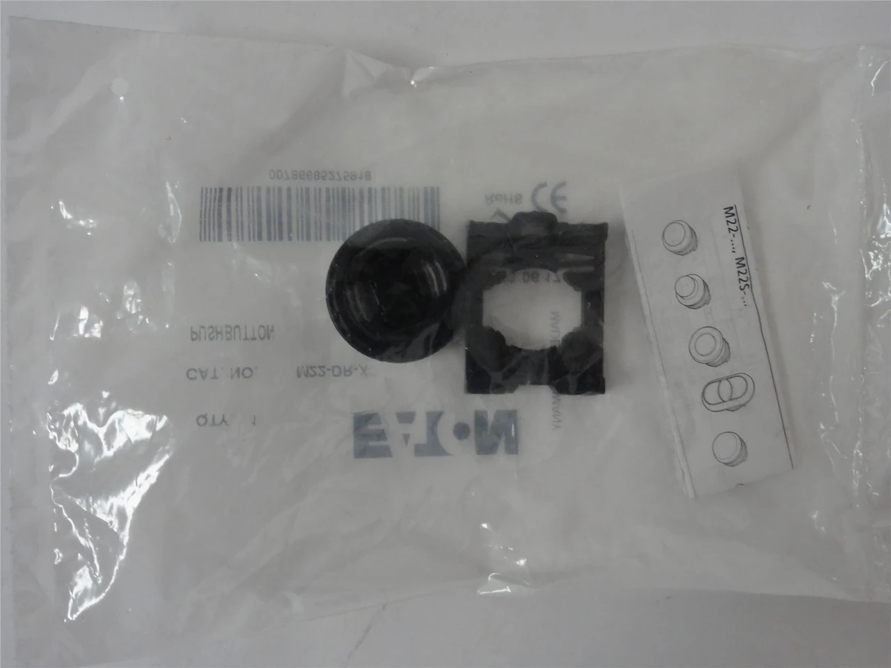 Eaton M22-DR-X; Pushbutton - 22mm; Silver bezel