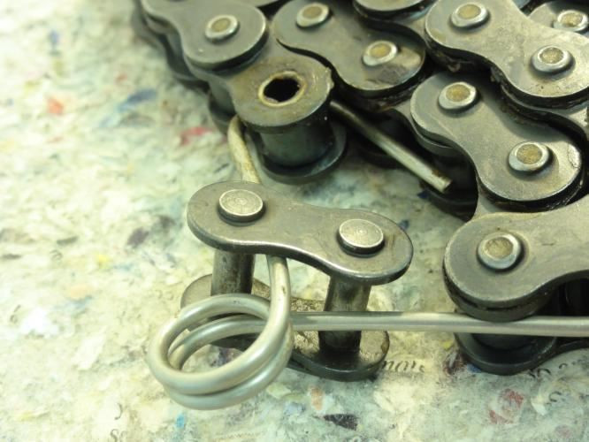 Regina 08B-1X10FT; Roller Chain # 08B; Riveted; 1 Strand; 10' OL
