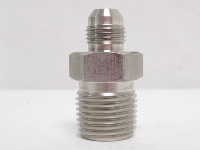 SSP J6-8C; Straight Adaptor; SS-316; 3/8 JIC x 1/2NPT