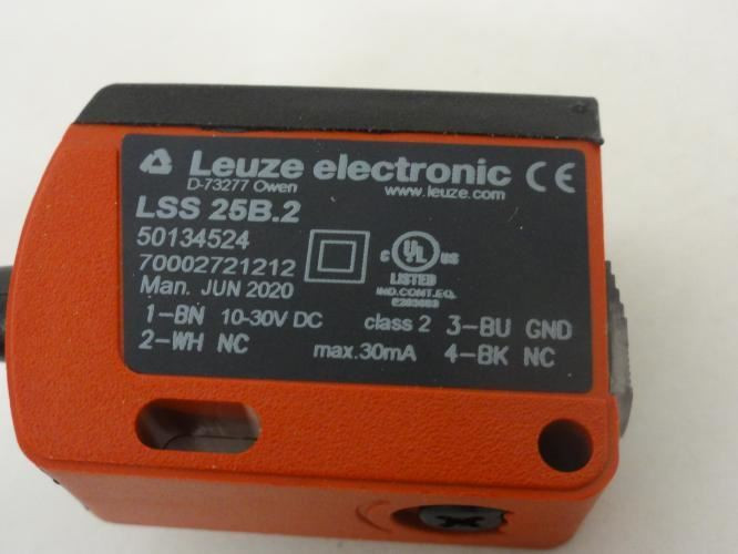 Leuze 50134524; Proximity Sensor; 10-30VDC; 2000mm cable Length