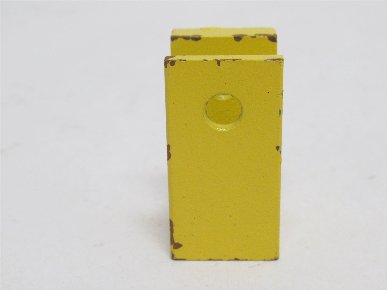 Lantech 30102198; Lot-3; Clevis Mounting Block; Cylinder