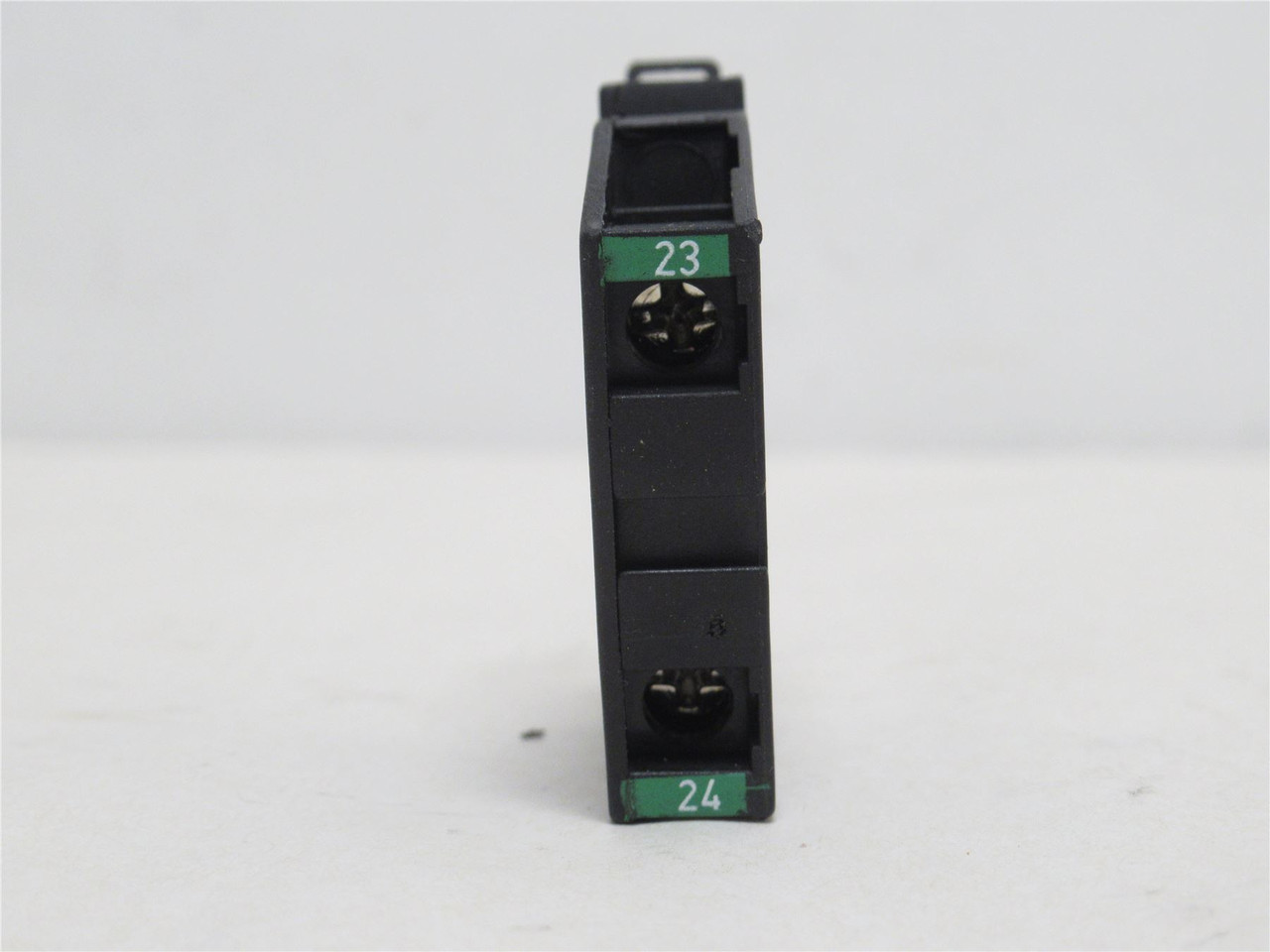 Schmersal EF03.2; Screw Connect Contact Block 1 NO; 250VAC; 8A