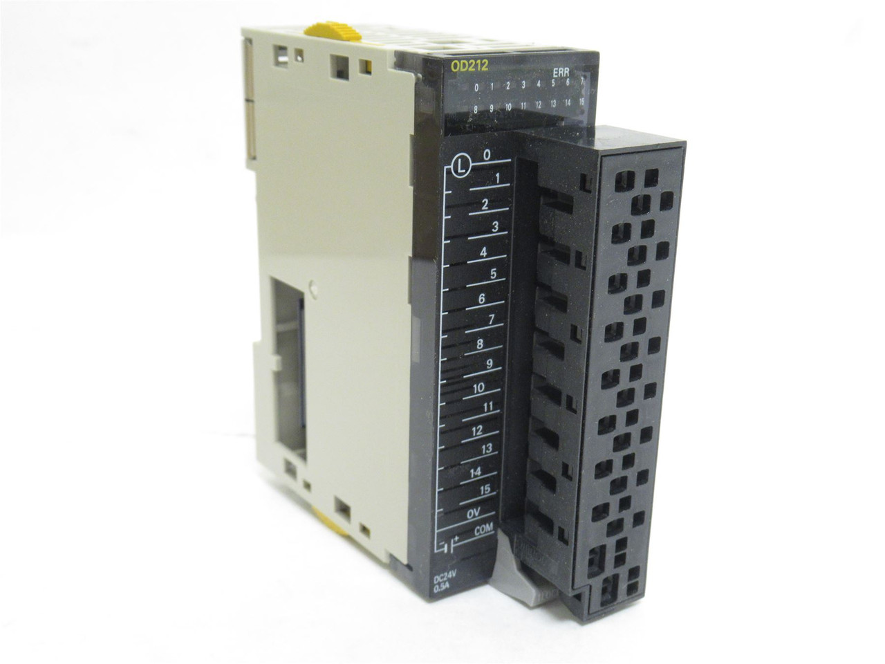 Omron CJ1W-OD212; Output Module 24VDC; 0.5A
