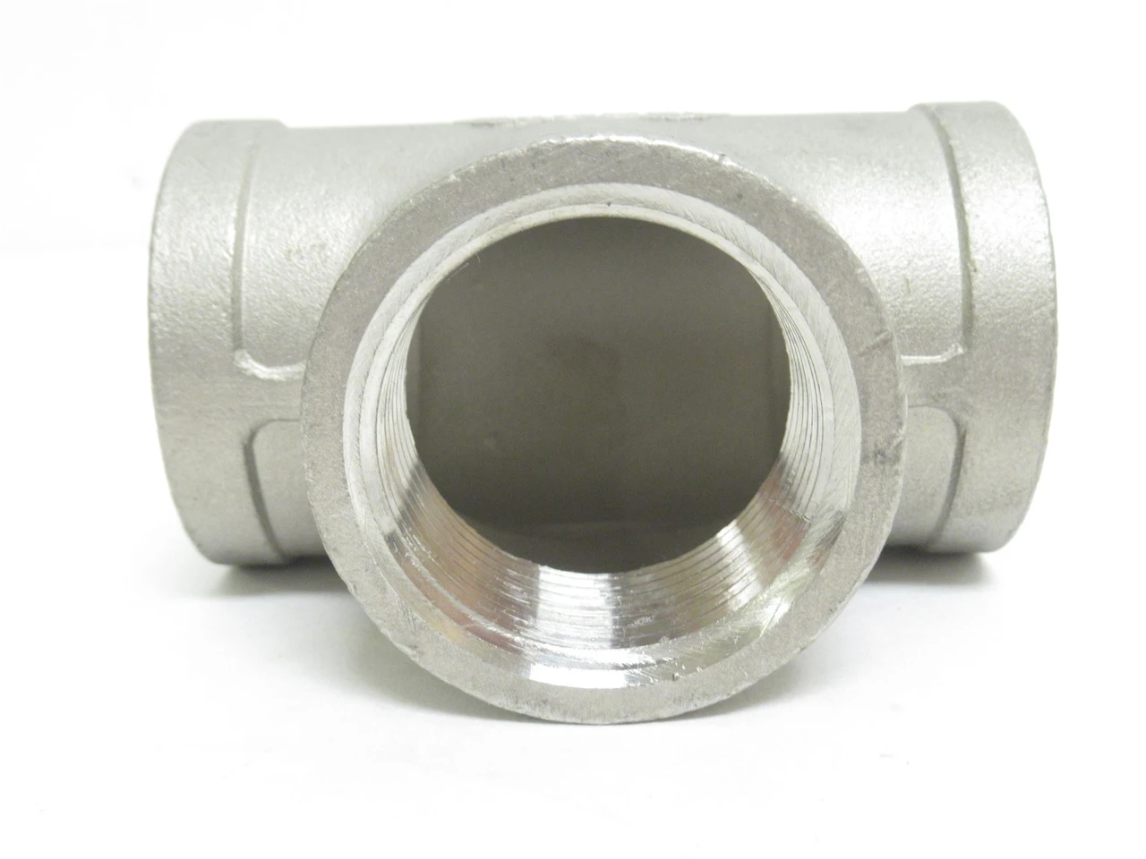 Industry-Std 1LUA3; Pipe Tee Fitting SS-304; 1-1/4NPT; 150PSI