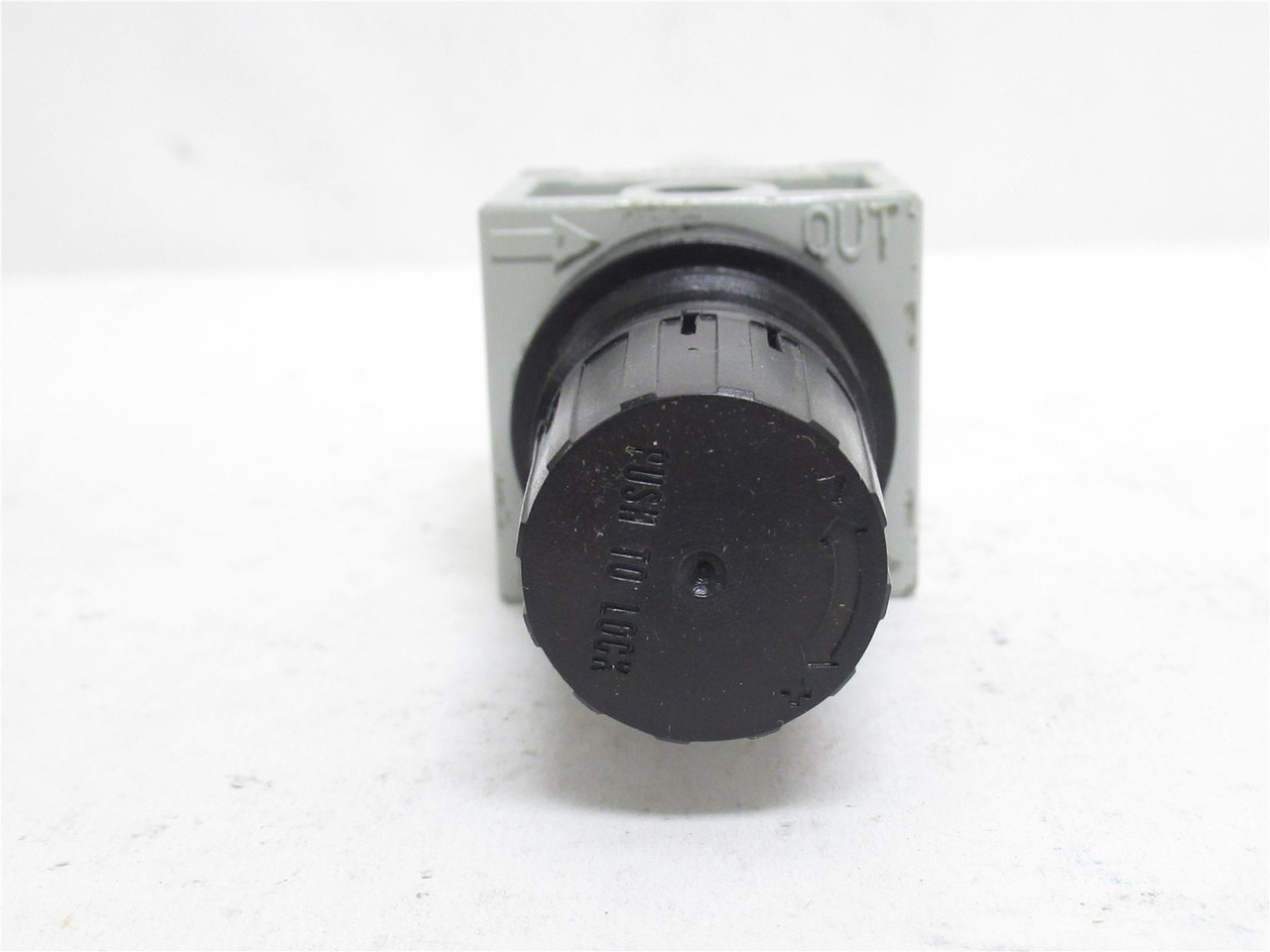 Numatic P14B-01; Particulate Filter/Regulator; 1/8NPT; 40SCFM