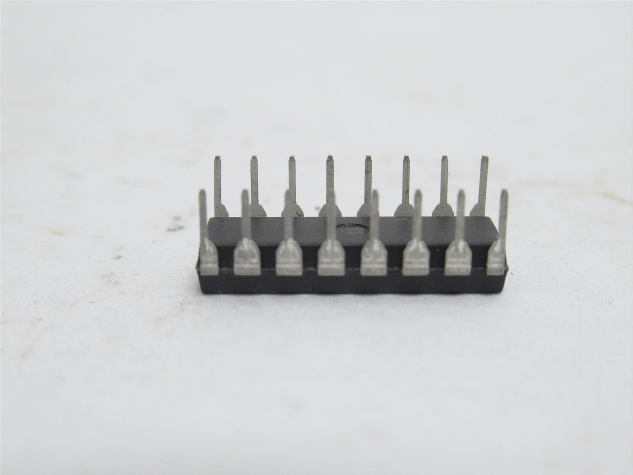 Texas Instruments UC3856N; Lot-8 Current Mode PWM Controller