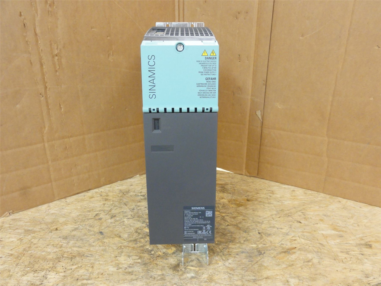 Siemens 6SL3120-1TE23-0ACO; AC Drive; 510-720VDC; 36A In