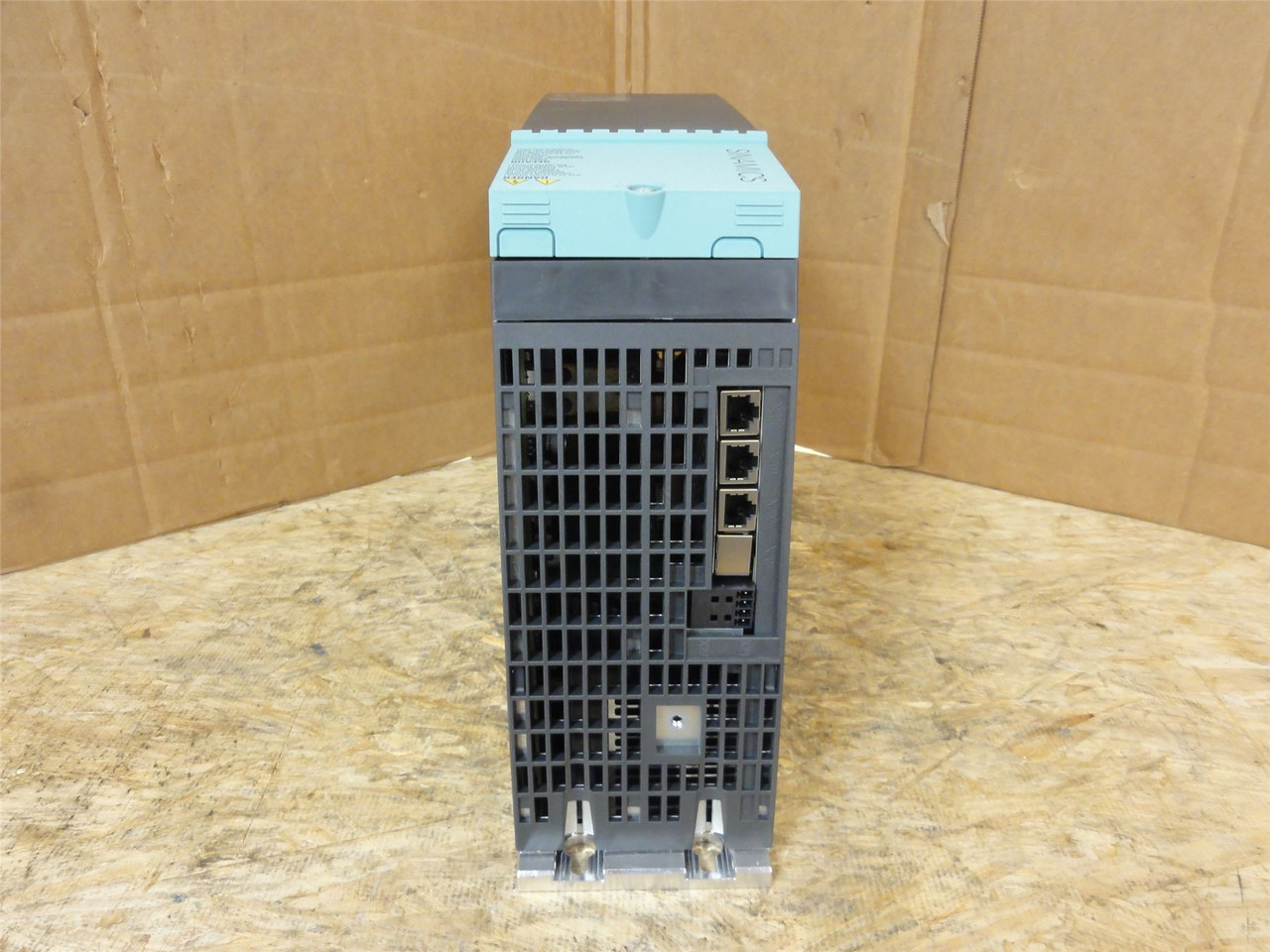 Siemens 6SL3120-1TE23-0ACO; AC Drive; 510-720VDC; 36A In